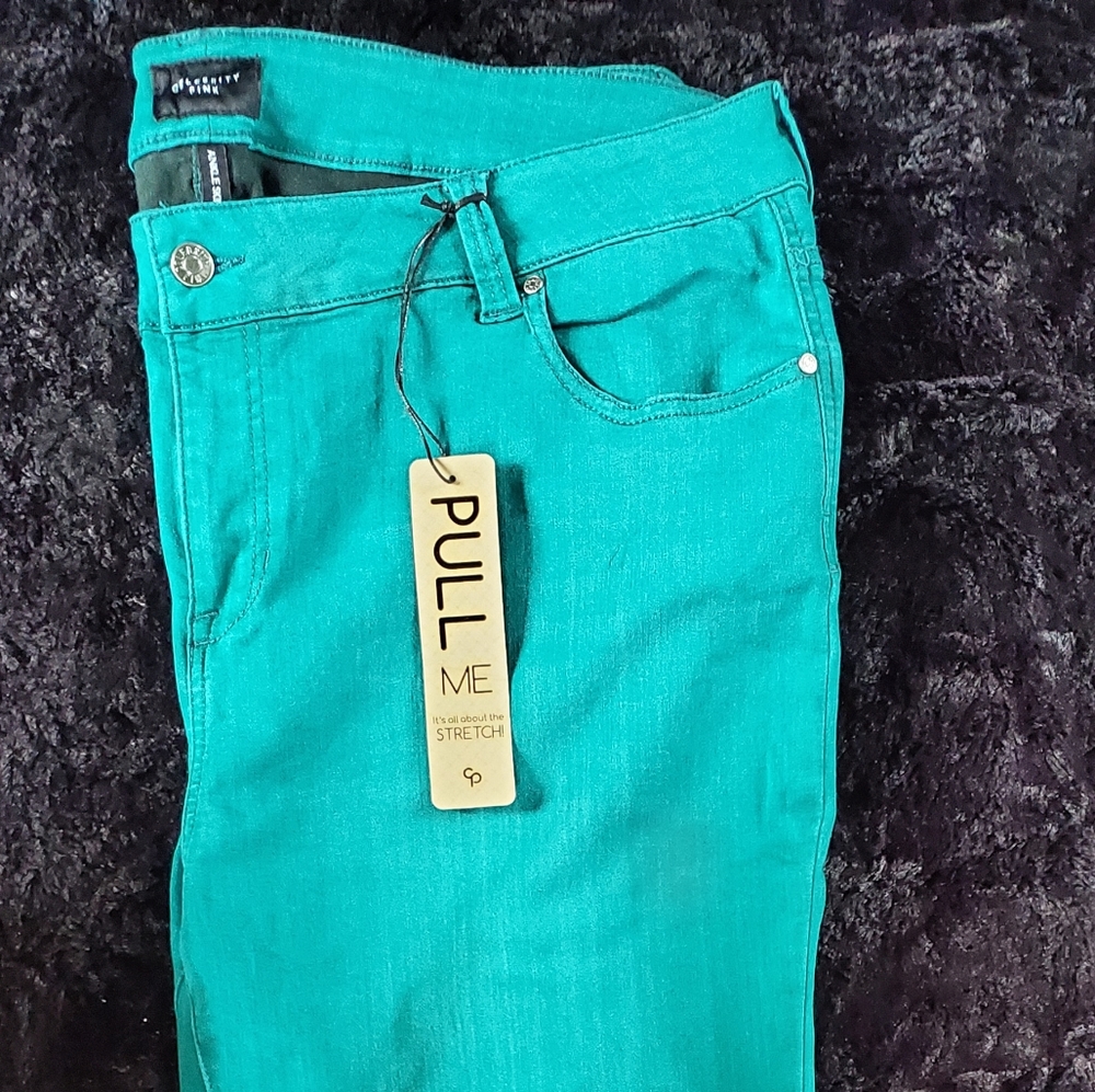 Bright Blue Skinny Jeana